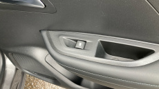 Peugeot 2008 1.2 PureTech Allure Premium 5dr Petrol Estate